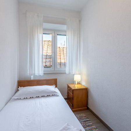 Apartments Sonja Пучишча Стая снимка