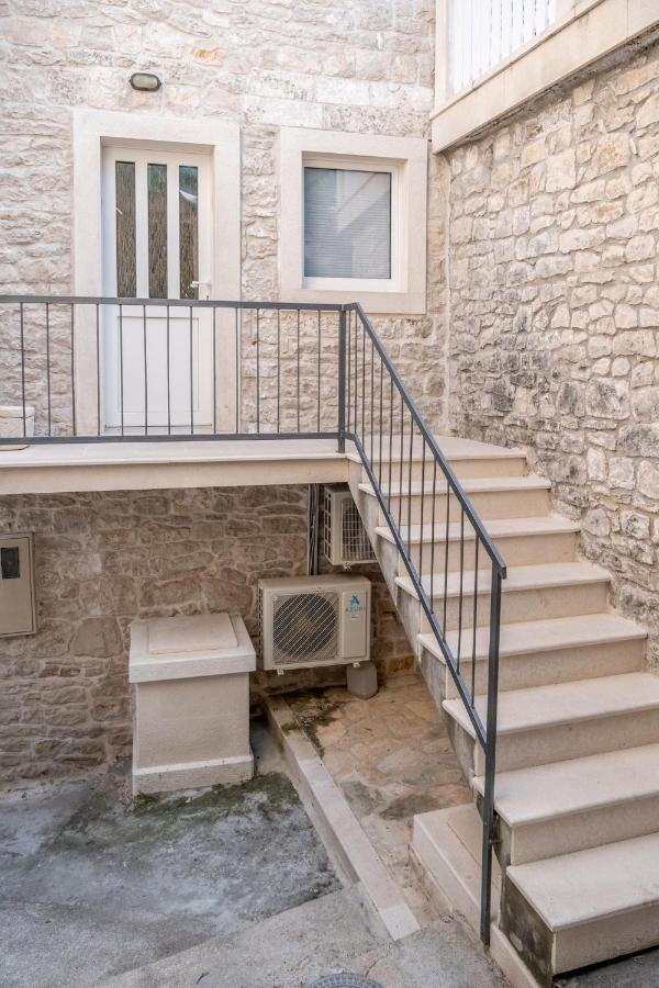 Apartments Sonja Пучишча Екстериор снимка