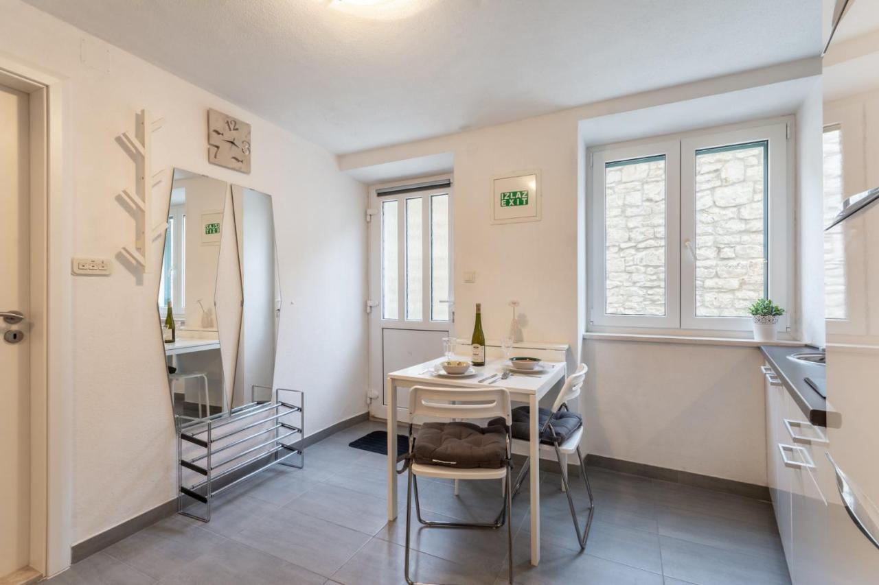Apartments Sonja Пучишча Екстериор снимка