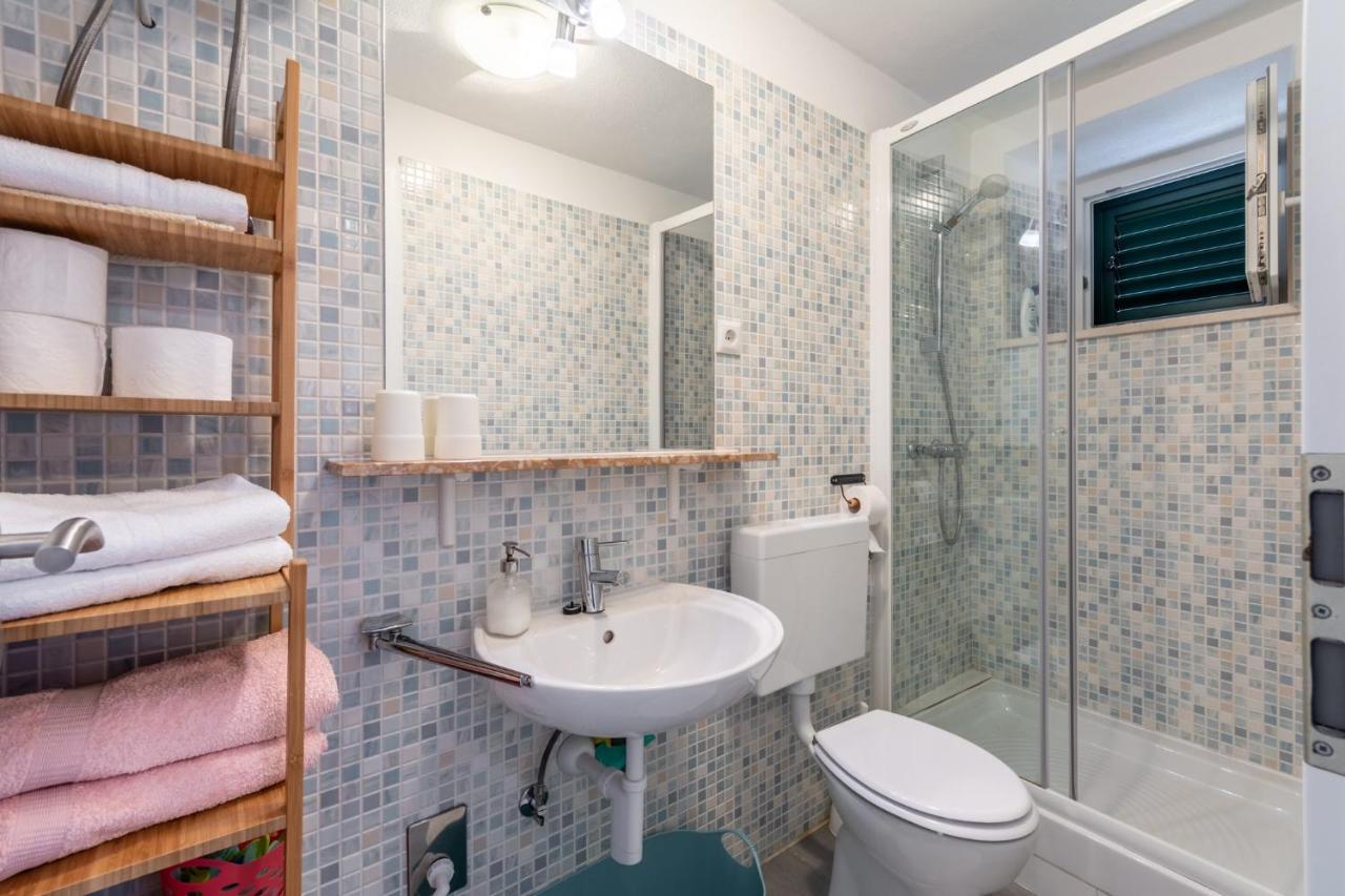 Apartments Sonja Пучишча Екстериор снимка